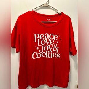 It’s holiday cookie time! Wear this t- shirt to show your cookie love.